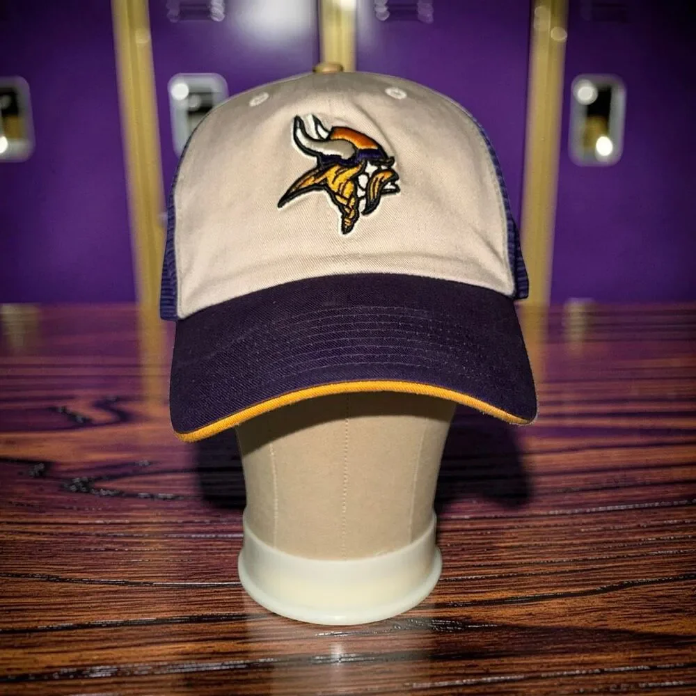 NFL Team Apparel Minnesota Vikings Snapback Trucker Hat O/S